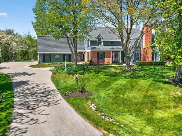 10235 N Range Line COURT, Mequon, WI 53092