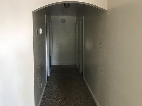 4th image of 830 N 6th St