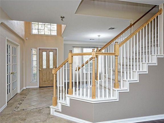4th image of 101 S Prize Oaks Dr