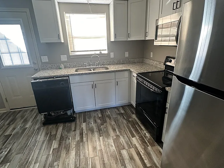 801 Golfview Pl #A — Photo 22