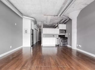 42 Camden St #605, Toronto, ON M5V1V1