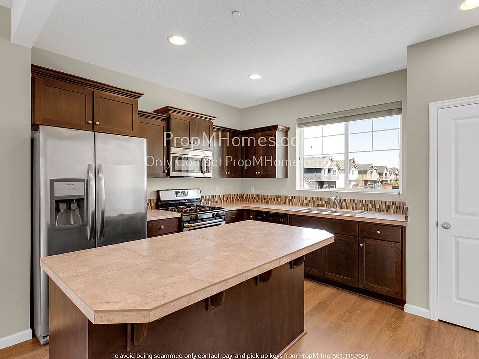 1st image of 3112 SE Brookwood Ave