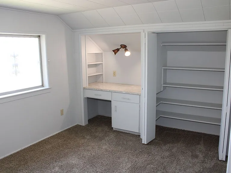 3214 S Leonard Ave — Photo 11