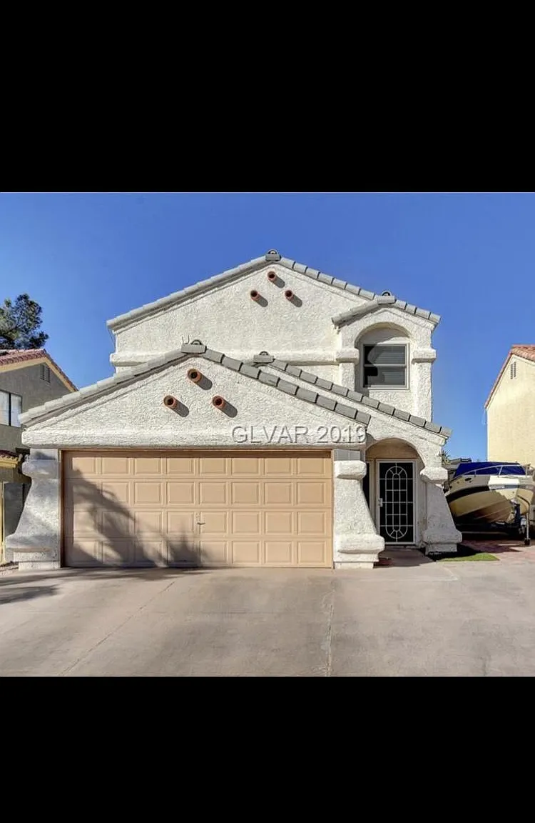 1279 Clagett Ln — Photo 2