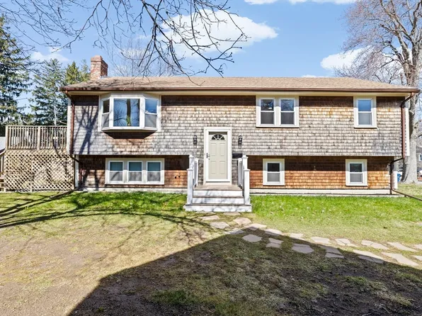 57 Albion St, Rockland, MA 02370