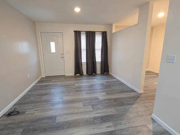 108 Lakeview St — Photo 5