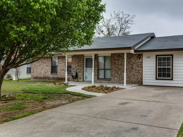 809 Oak Grove Ln, Royse City, TX 75189