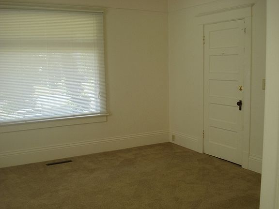 3rd image of 811 S Cushman Ave #A
