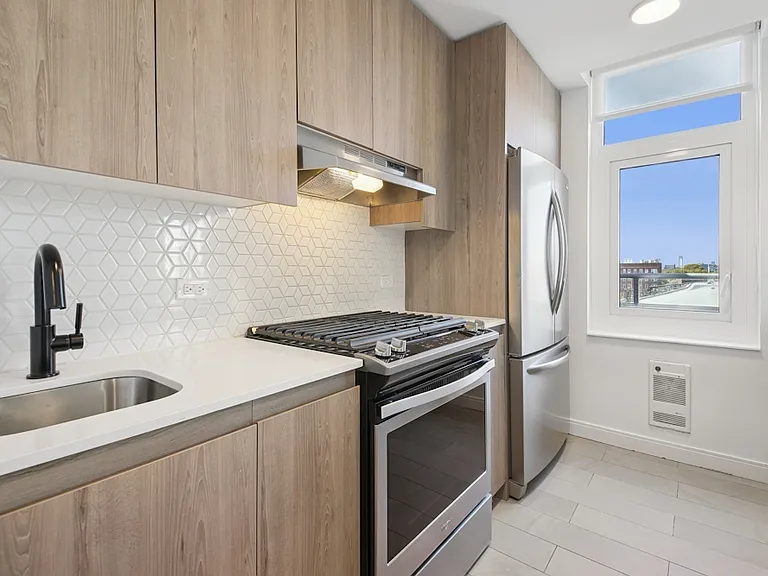 1277 E 14th St #105B — Photo 14