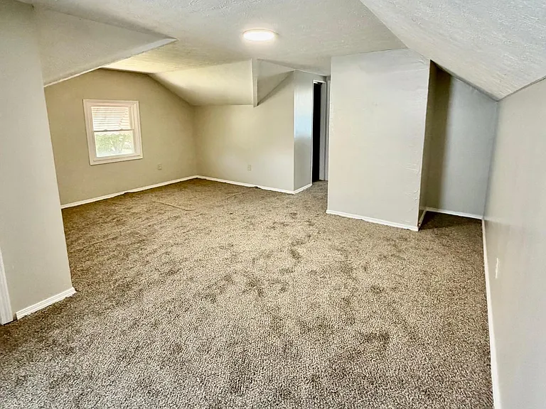 20831 Morris Ave — Photo 18