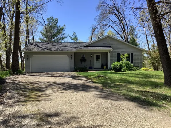 E5760 Arndt Rd, Weyauwega, WI 54983