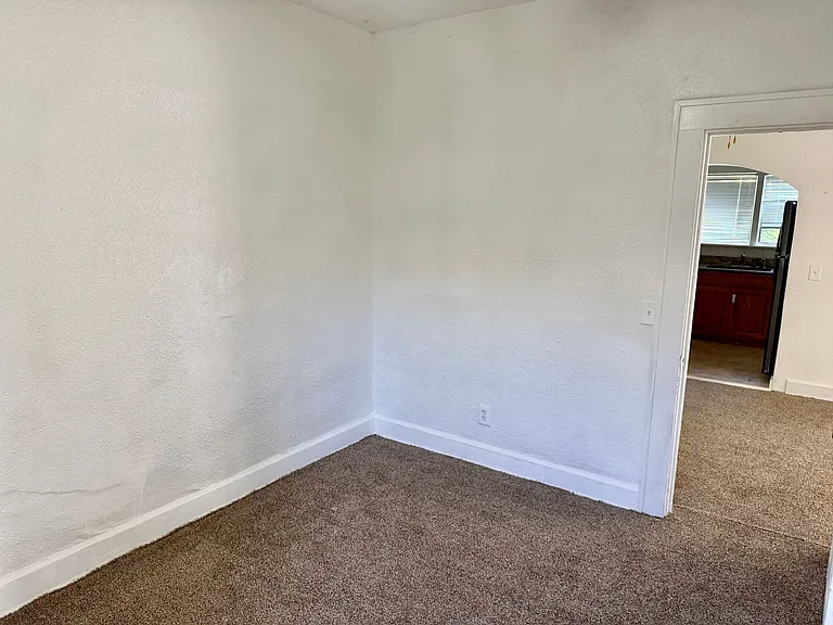 1825 23rd St S — Photo 12
