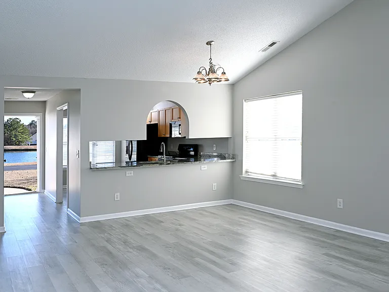 8256 Tartan Ln — Photo 10