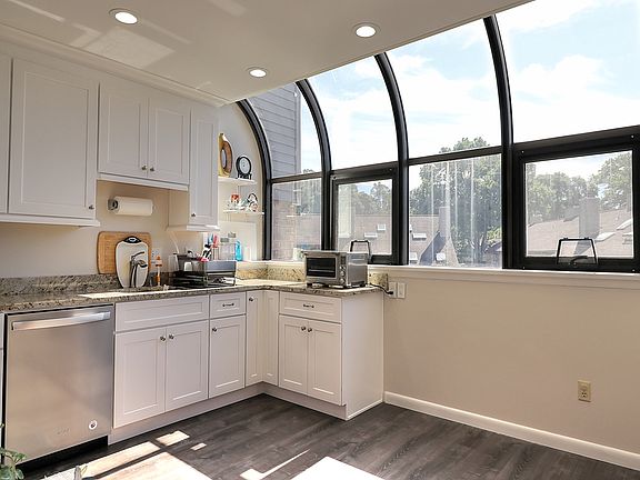 2nd image of 2539 Bedford St APT 38H