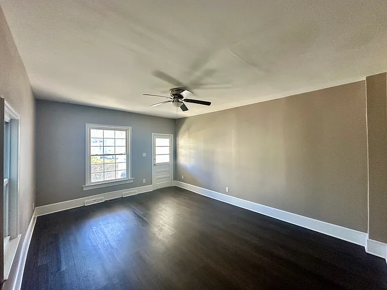 322 Boyd Ave #1/2 — Photo 7