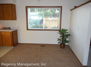 1117 NE 181st Ave APT 101, Portland, OR 97230