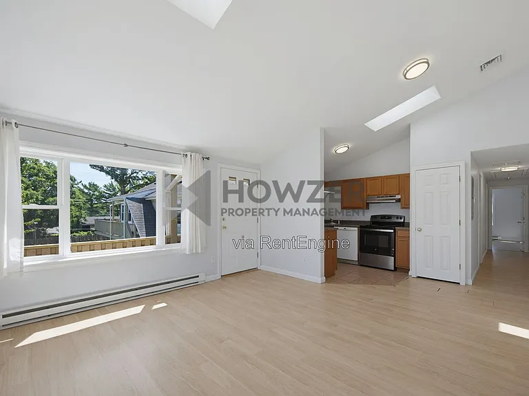 1029 Iyannough Rd #1D — Photo 4