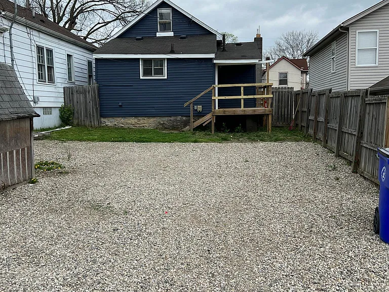 227 Warwick Ave — Photo 17