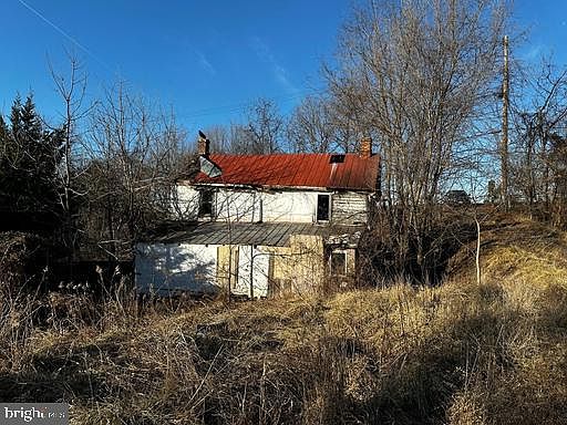 2nd image of 2613 Liberty Rd