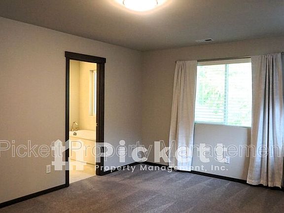 5th image of 5150 Sophie St