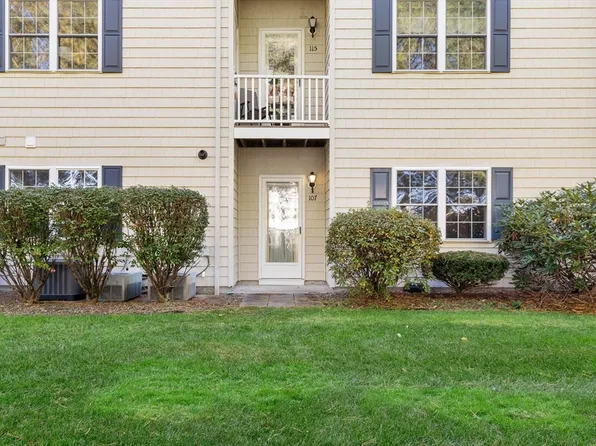 107 Eagle Dr Unit 107, Tewksbury, MA 01876