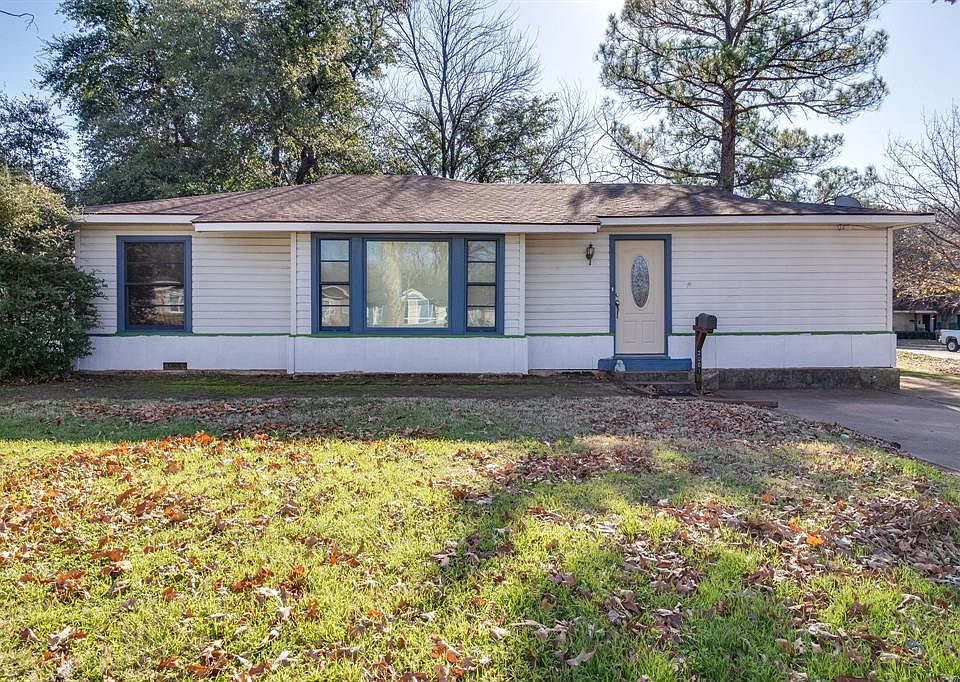 1st image of 2001 Wren Dr