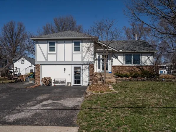 708 W Nelson St, Edgerton, KS 66021