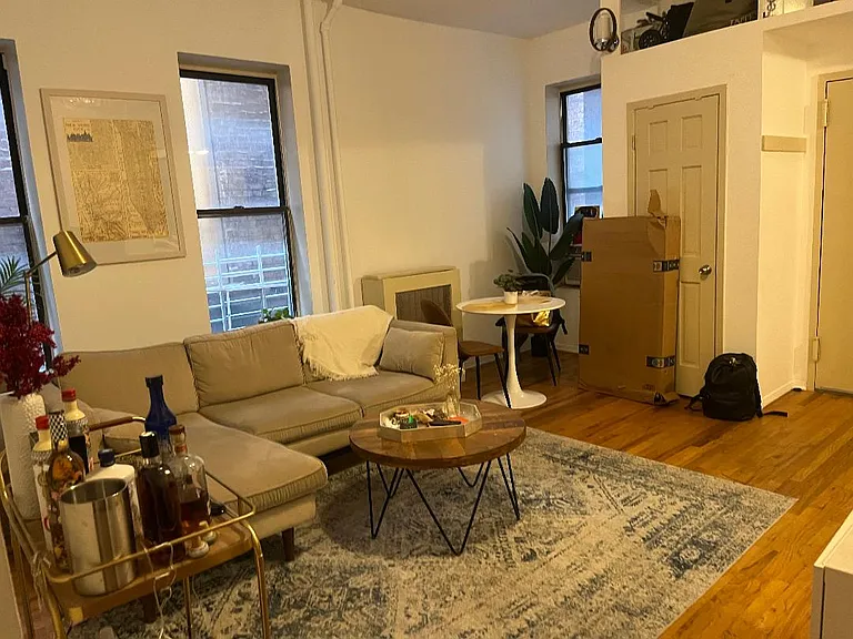 103 W 80th St #2A — Photo 2