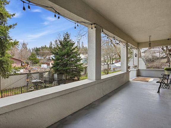 3rd image of 3570 E 11th Ave