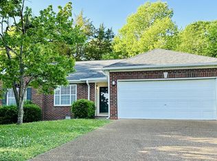 516 Clover Leaf Ln, Franklin, TN 37067
