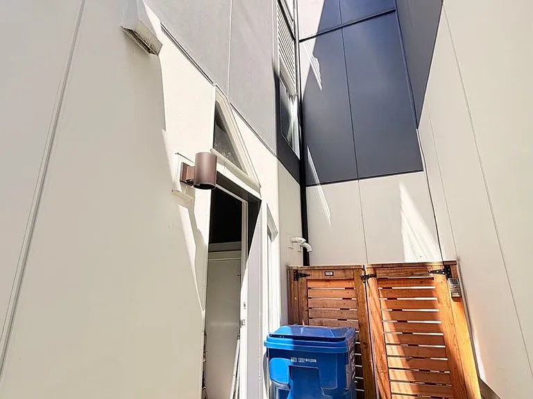 503B NE 72nd St — Photo 25