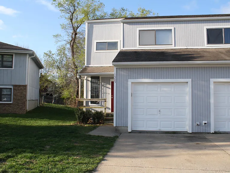 1505 Casey Ct — Photo 1