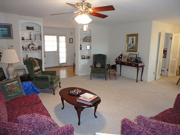 3rd image of 1220 Oaklawn Dr