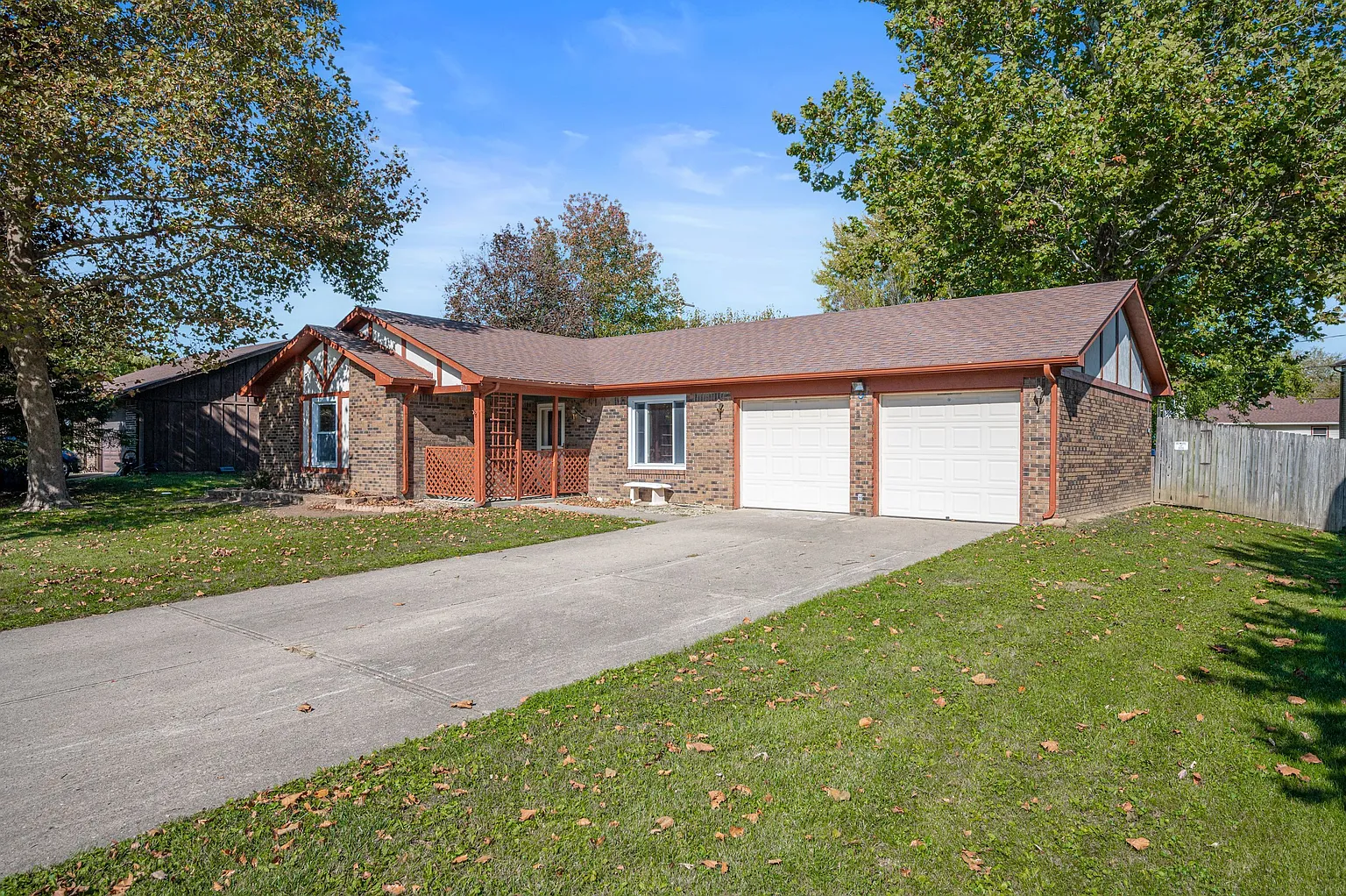 360 Christina Dr photo 1