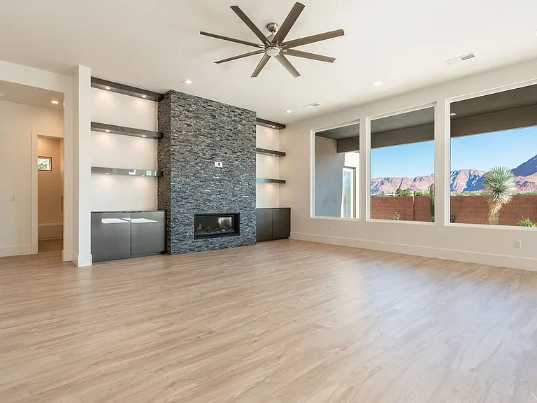 169 E Terrace Ln — Photo 8