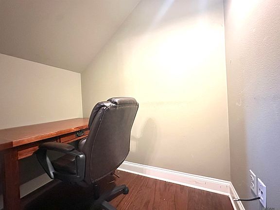 5th image of 888 S Kenilworth Pkwy APT 6F