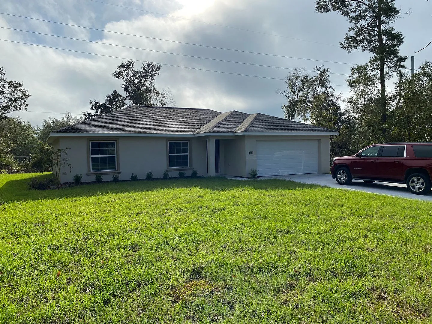 Desirable Sw Ocala Neighborhood 3/2/2 *Won't Last* — Photo 2