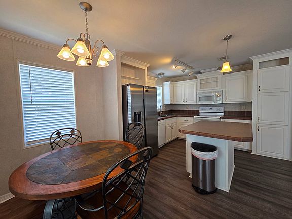 4th image of 29 Beechwood Ln