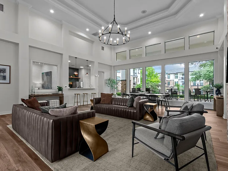 PECAN POINTE — Photo 27