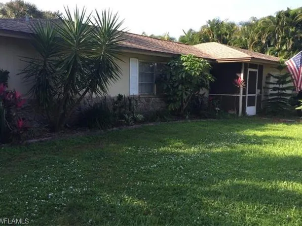 1797 Seafan Cir, North Fort Myers, FL 33903