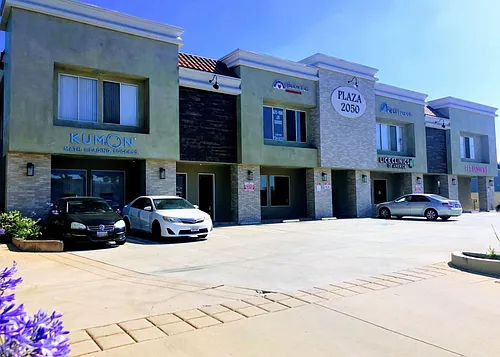 2050 Artesia Blvd Photo 1
