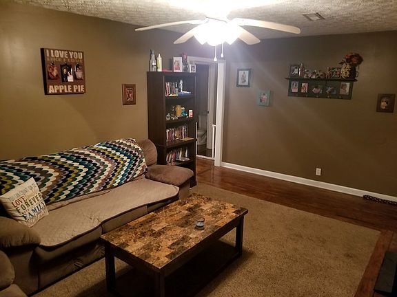 3rd image of 1616 Mobley Ln