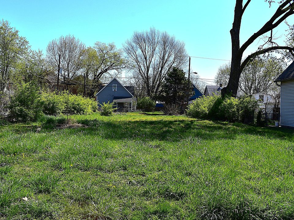 2nd image of 2217 Union St