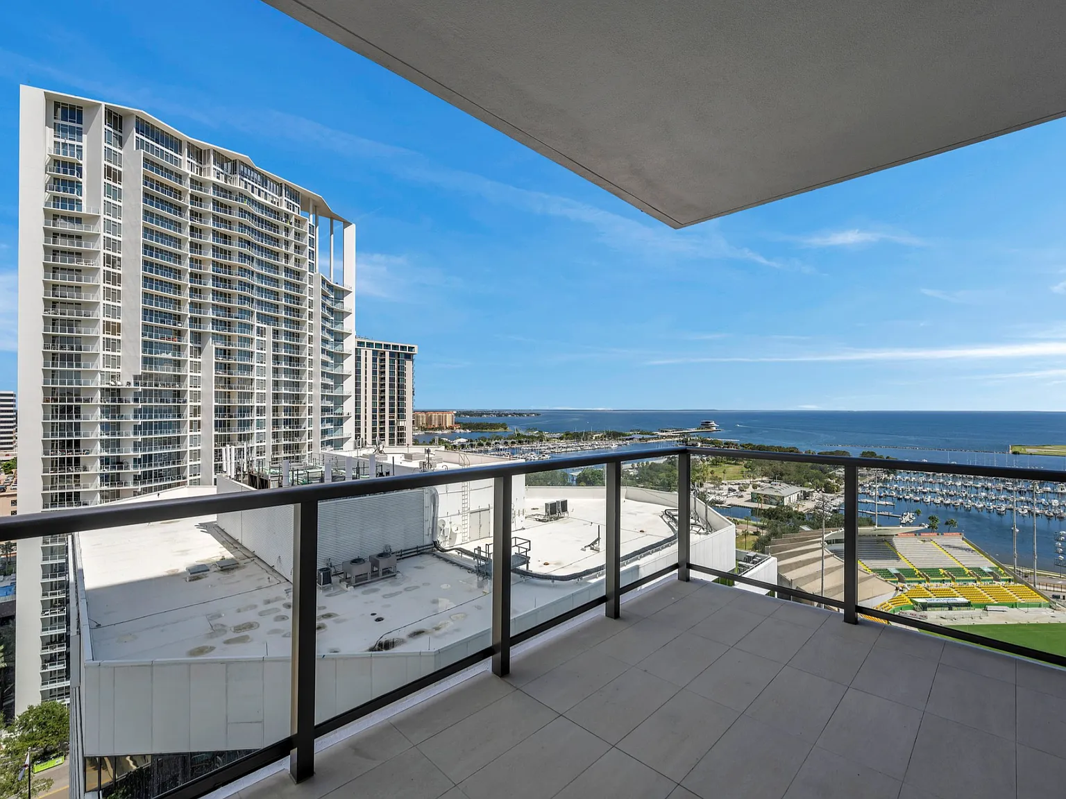 2 bed, 2036 sqft, $9,000 — Photo 4