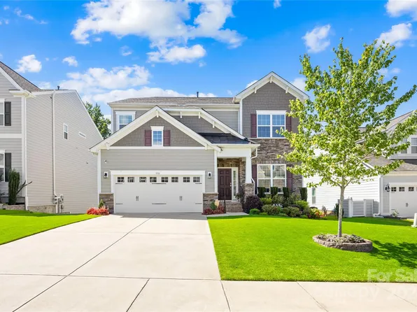 5110 Waterloo Dr, Tega Cay, SC 29708