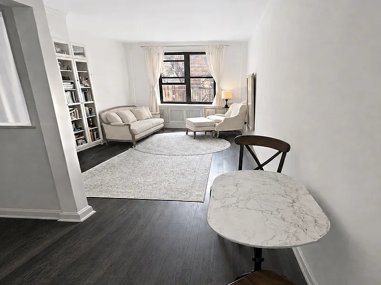 220 E 87th St #4A — Photo 1