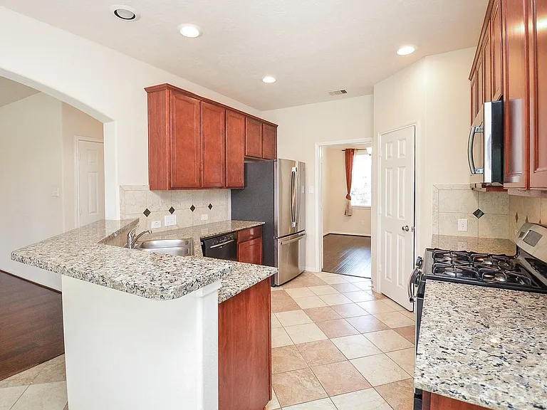 26715 Mandrake Falls Ct — Photo 11
