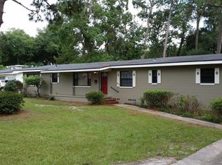 5816 Yellow Pine Dr, Jacksonville, FL 32277