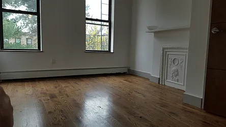 Rented by DYNAMIC REALTY OF NEW YORK CORP