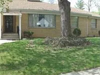 2323 Cambridge Blvd photo 1